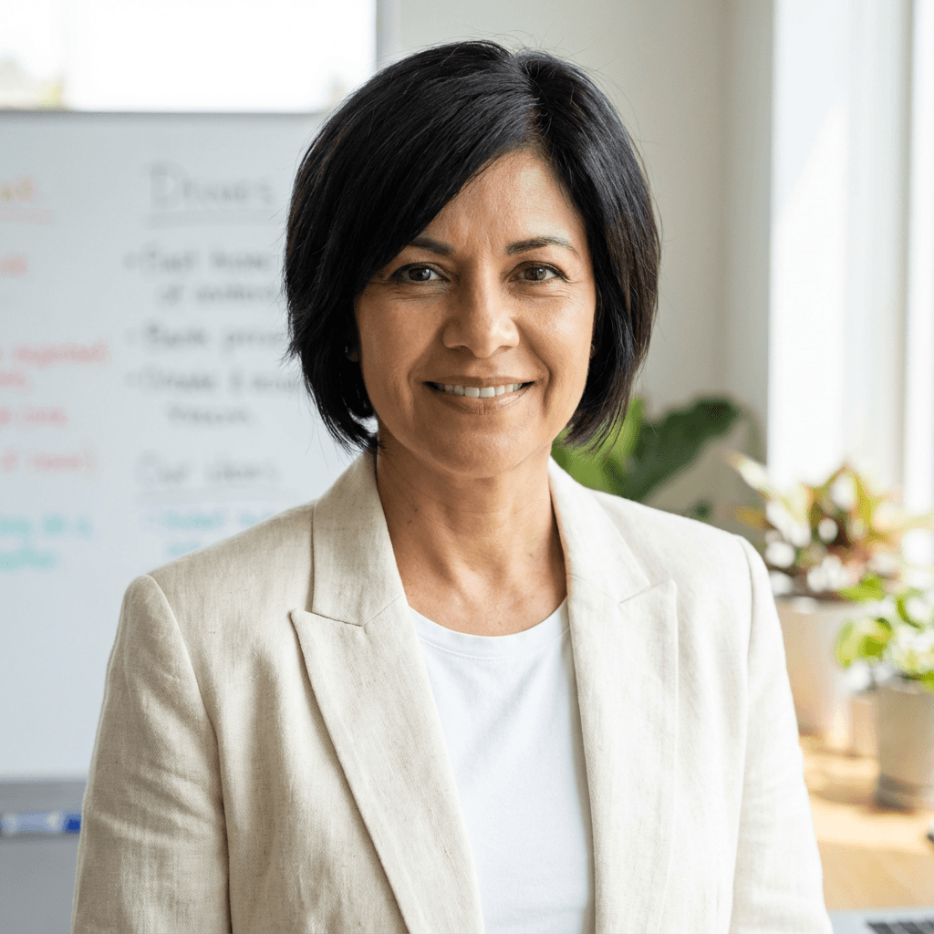 Lisa Crawford, Office Manager